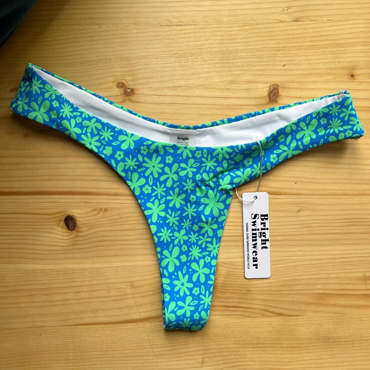 Costumi da bagno & Bikini: 4 Bikini-Hosen Größe S - Neu – Nuovo e nell'imballaggio originale da Biel/Bienne venduto da alr_swz5 5
