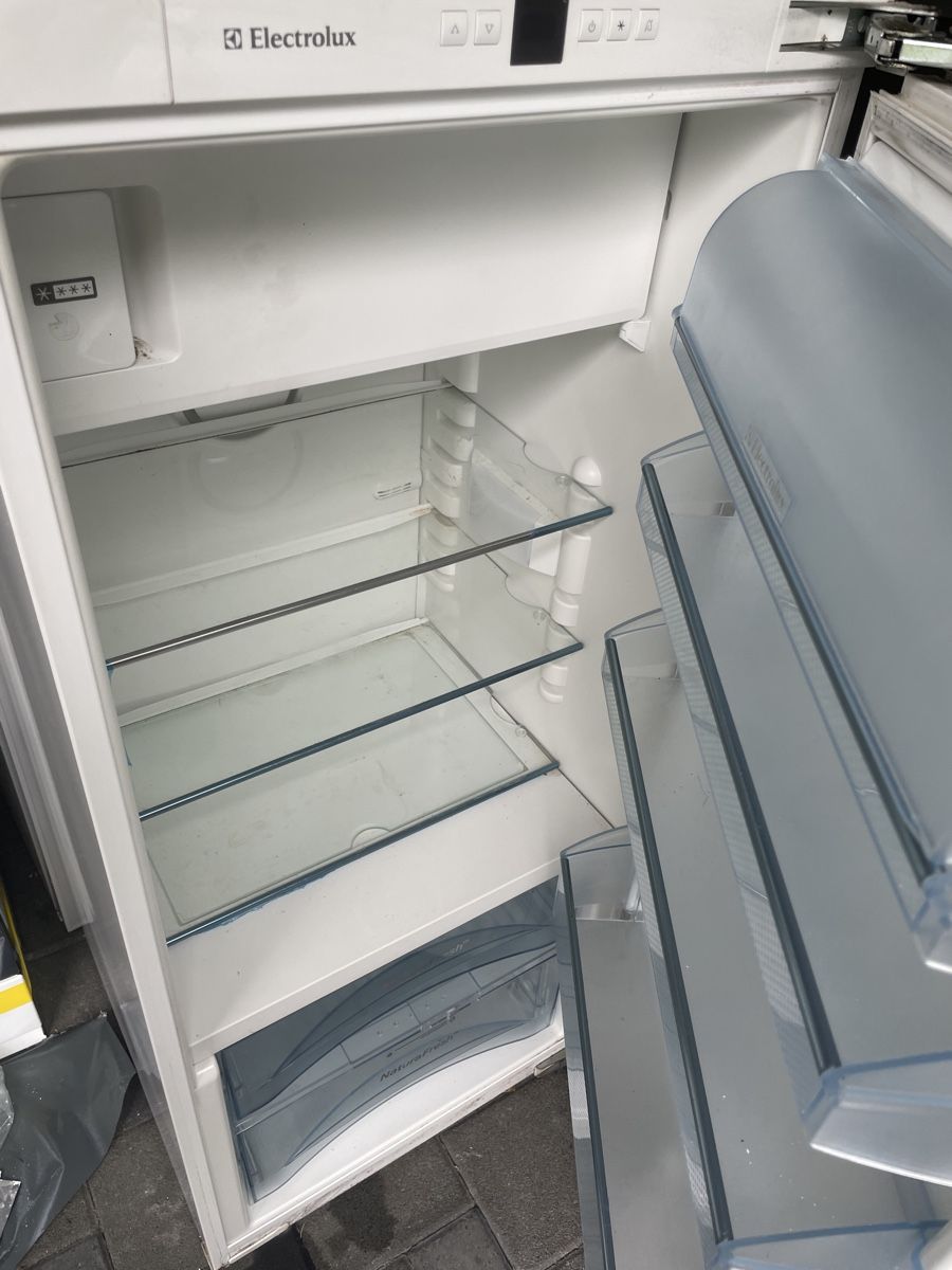 Electrolux Frigoriferi: Kühlschrank Electrolux – Usato da Oberurnen venduto da eli_ys2x 1