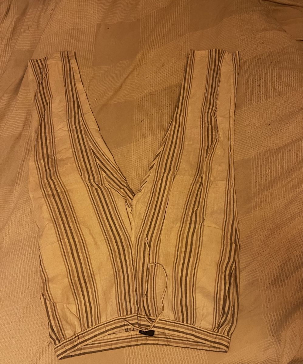 H&M Pantaloni: Pantalon en lin – Usato da Carouge GE venduto da Romann. 1