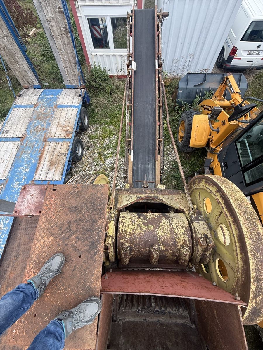Toutes les machines: Steinbrecher ca 24 Tonnen – D'occasion à Niederbipp par baggerch 7