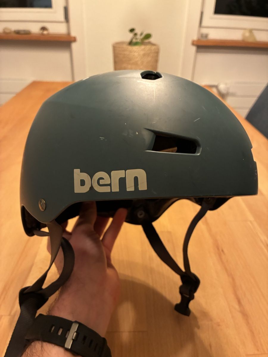 Caschi: Sporthelm / Marke: Bern / Grösse M – Usato da Bern venduto da mic_92ln