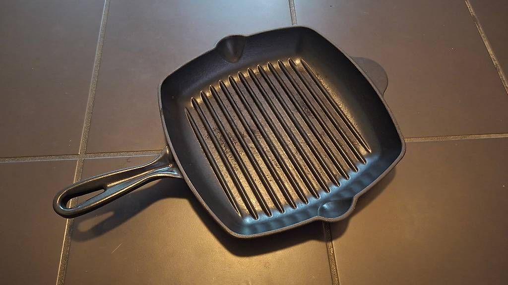 Padelle: Grillpfanne aus Gusseisen – Usato da Zofingen venduto da ms_leading