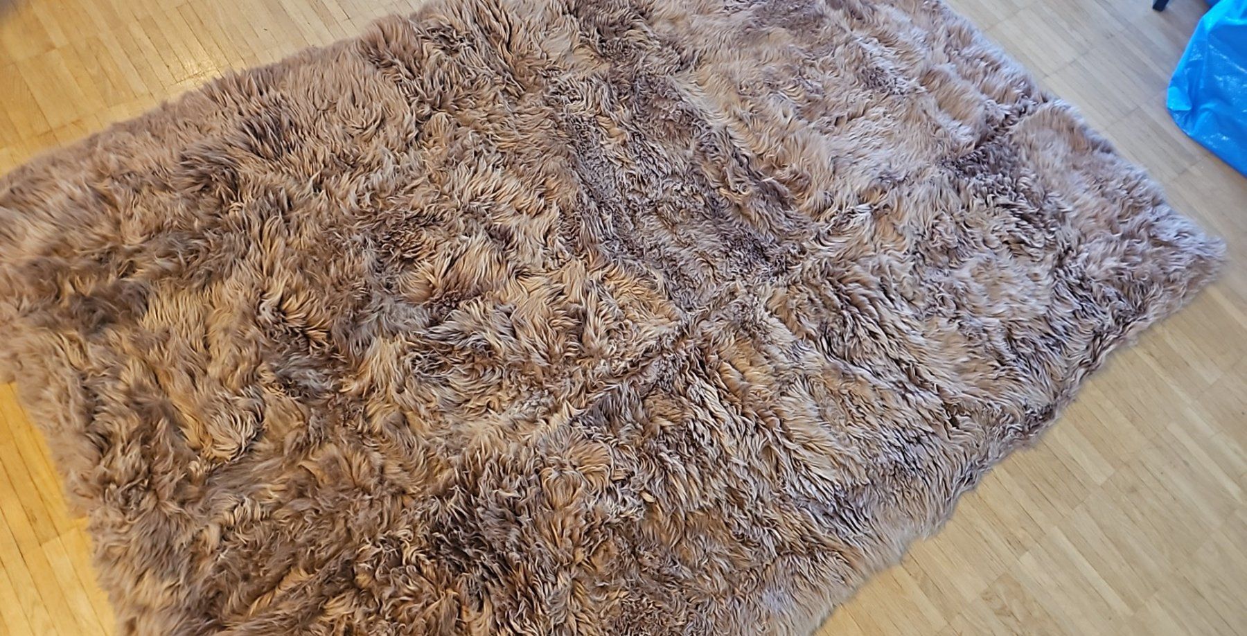 Teppiche: Lammfellteppich 120x175cm – Gebraucht aus Luzern von schuhparadies159 1