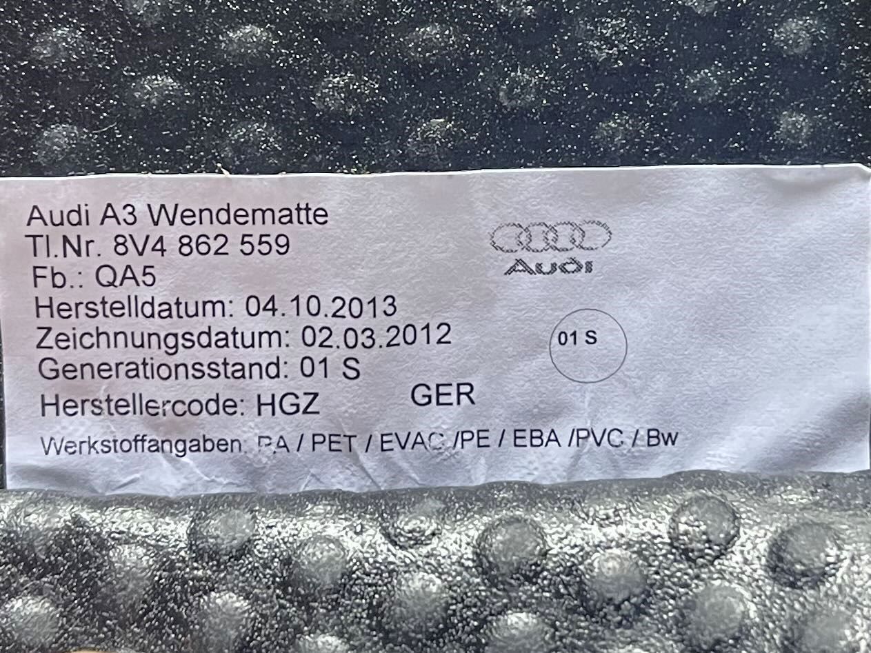 Audi Tappeti & Tappetini: Audi Wendematte mit Stossfängerschutz S3 / A3 – Usato da Uetendorf venduto da Stoun 2