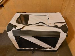 Grosse Hundebox / Transportbox  90x64x65 cm