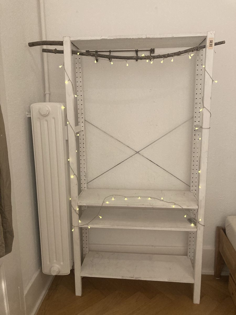 Regale: IVAR Gestell weiss angestrichen – Gebraucht aus Bern von stella.marina
