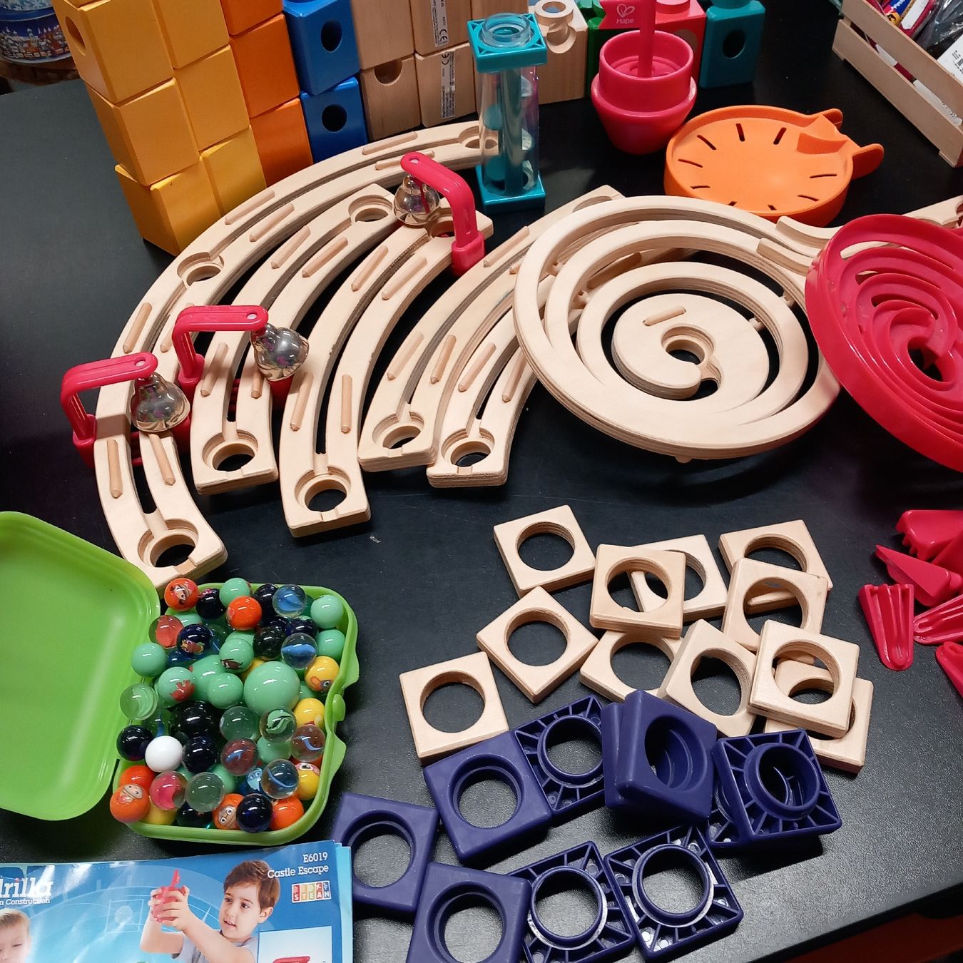 Haba Giochi: Hape Quadrilla Murmelbahn E6019 "Castle Escape" &  Extras – Usato da Gwatt (Thun) venduto da umwelt-brocki 3
