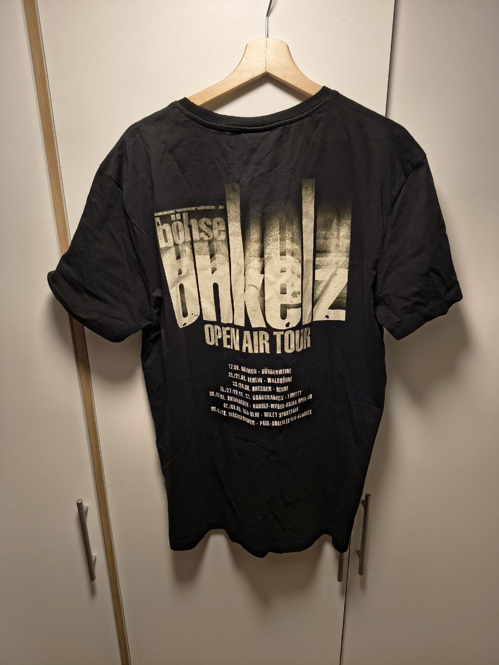 T-shirt: Onkelz Tour Shirt 2024 – Nuovo (secondo la descrizione) da Dietwil venduto da stu_7zbx 1