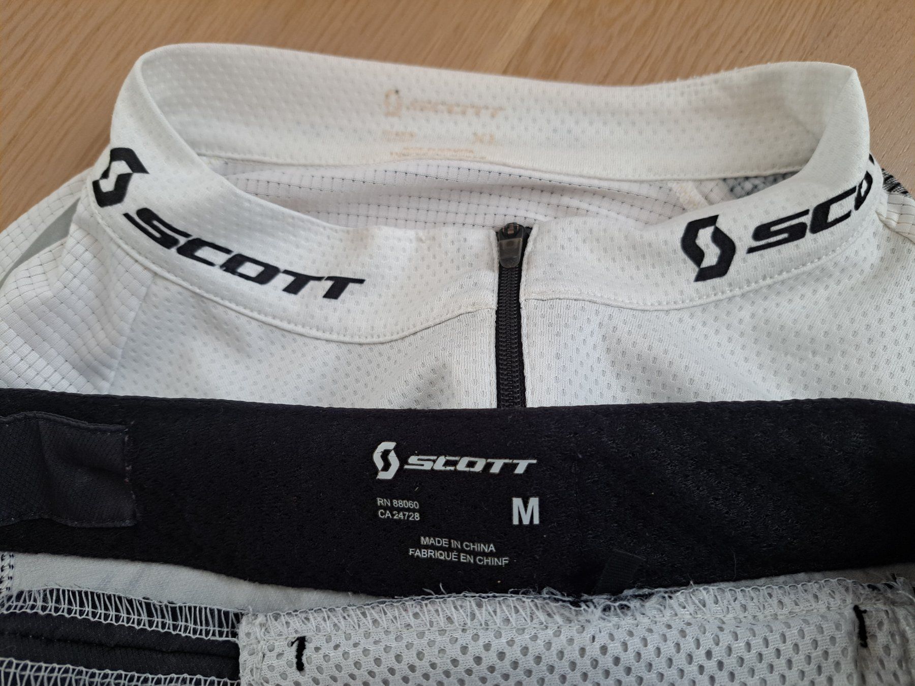 Canottiere & Pantaloni: Ensemble vélo Scott RC – Usato da Tentlingen venduto da Dr_Snake 2