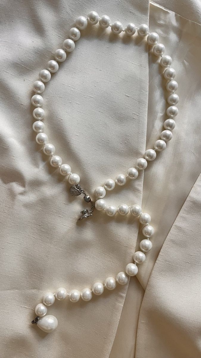 Catenine: Collana di perle con chiusura a farfalla – Nuovo (secondo la descrizione) da Lugano venduto da yul_fhg2 3