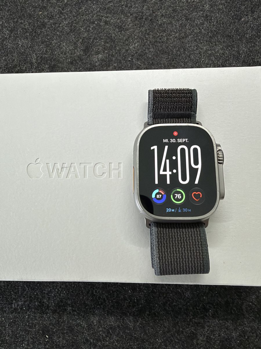Apple Smartwatch: Apple Watch Ultra 2 – D'occasion à Thun par iderex