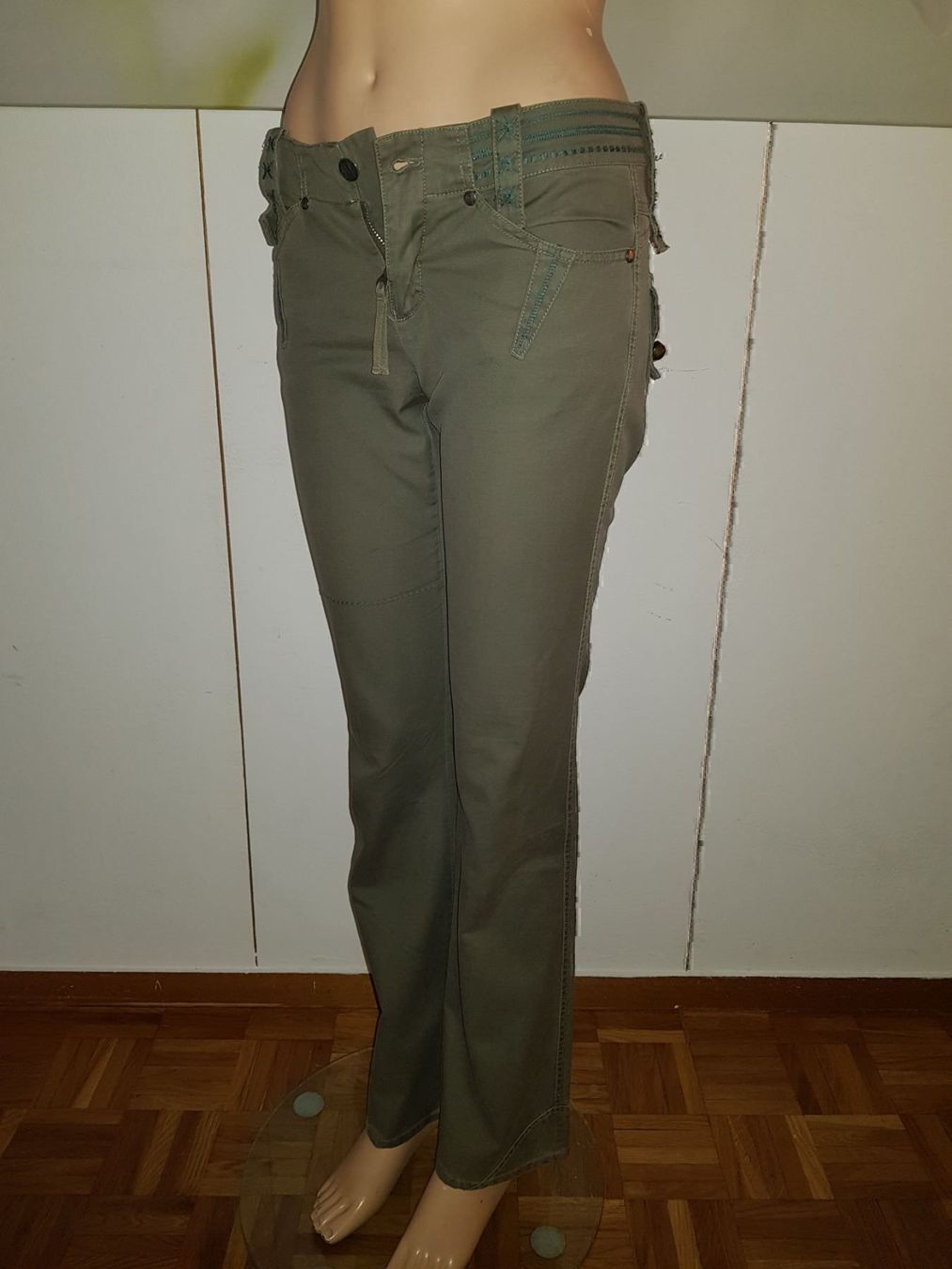 Diesel Jeans: DIESEL Jeans taille / Grosse 26 – Usato da Cossonay-ville venduto da Super-Price-Quality 4