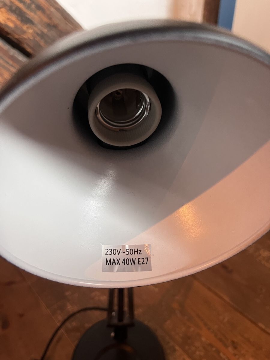 Lampade: schwarze Schreibtischlampe – Usato da Winterthur venduto da serc.e 2