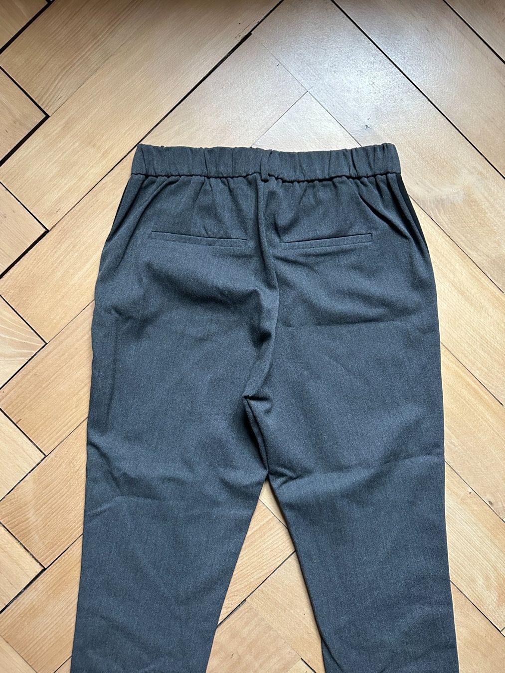 Zara Hosen: ZARA - Hose dunkelgrau elegant S – Gebraucht aus Zürich von Diazaio 2