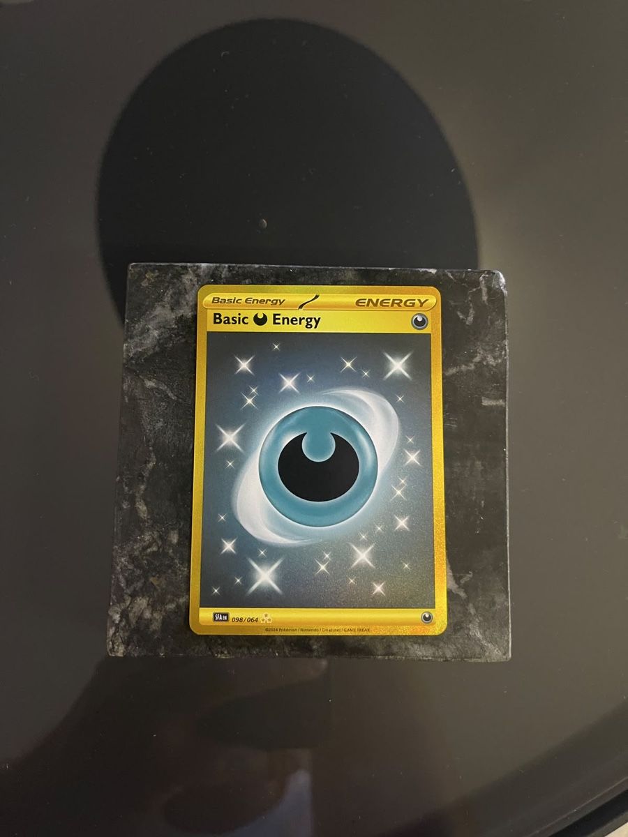 Pokémon Cartes à collectionner: Pokémon Basic Dark Energy 194/204 Shrouded Fable Hyper Rare – Neuf (Voir description) à Beringen par ali_5czt