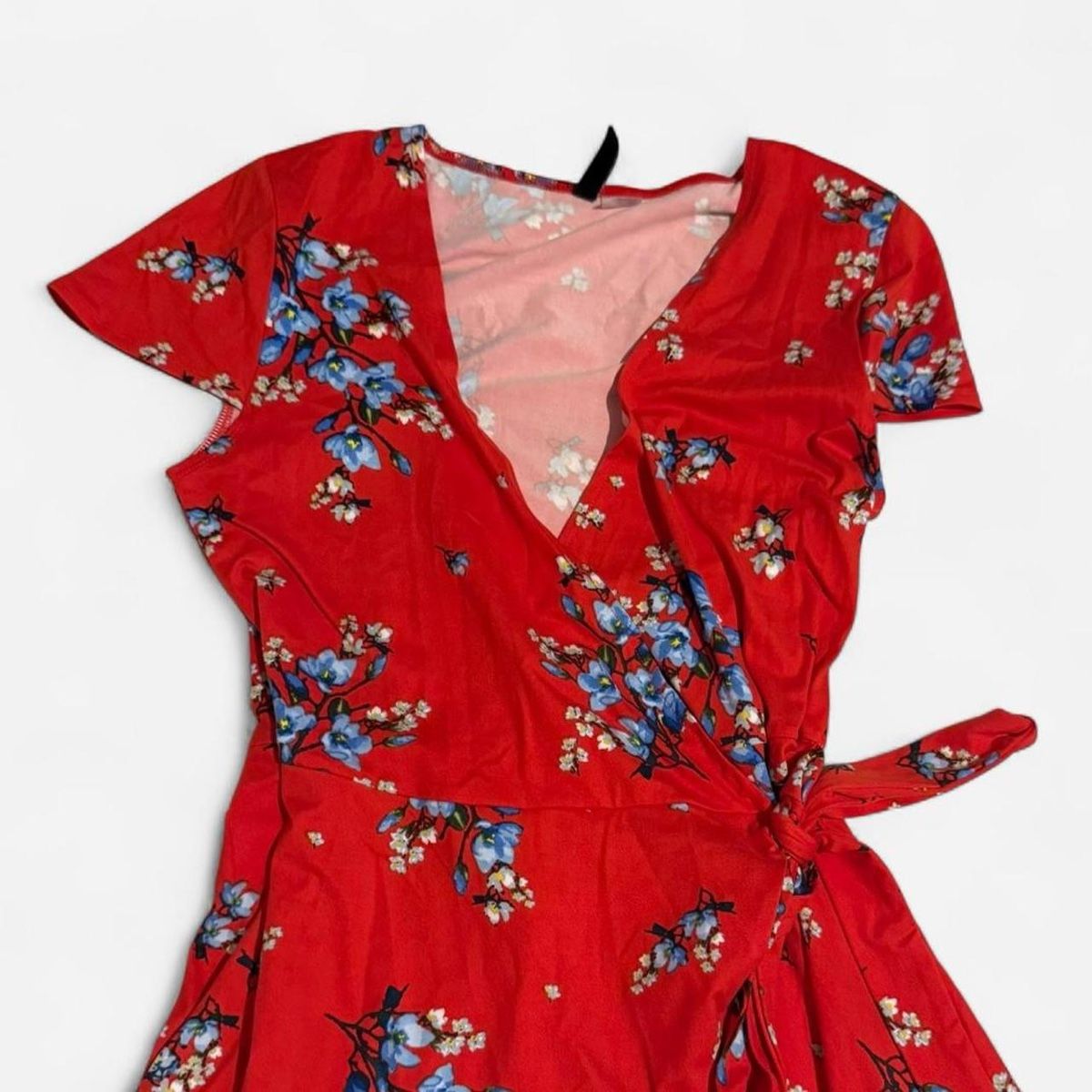 H&M Vestiti: Red floral wrap dress – Nuovo (secondo la descrizione) da Basel venduto da 1moonstar 1
