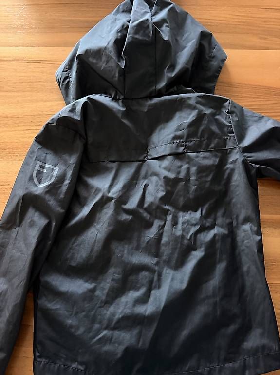 Giacche & Cappotti: Kinderjacke mit Kapuze – Usato da Wädenswil venduto da casamoni 1