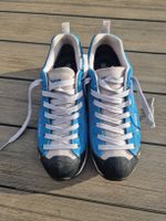 Chaussures de marche Sherpa, pointure 37, quasi neuves
