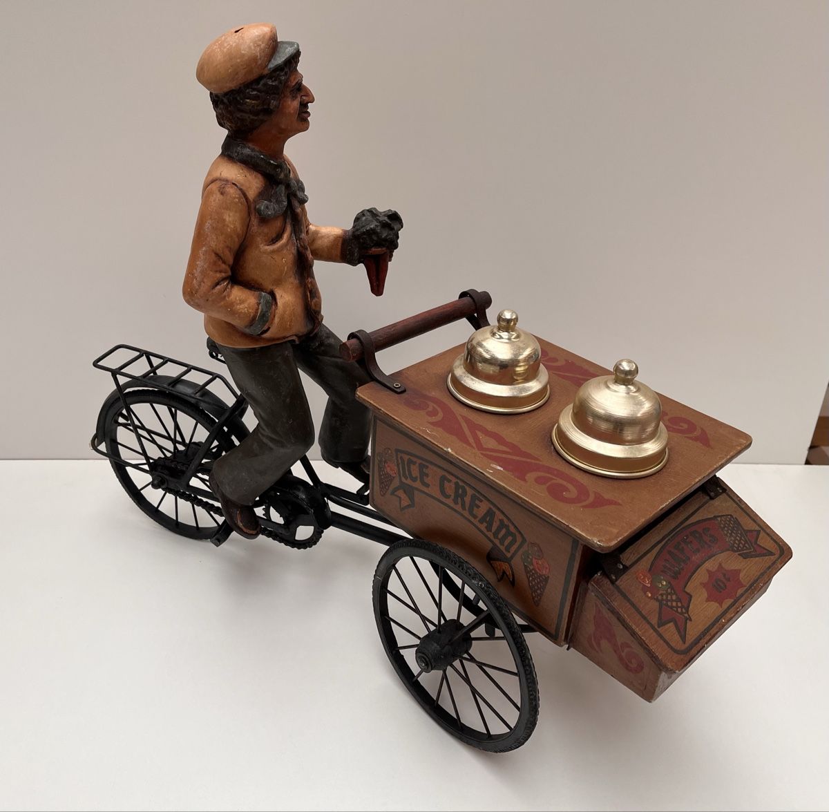 Statuette: Eismann auf Velo – Usato da Winterthur venduto da fehrmarco 2