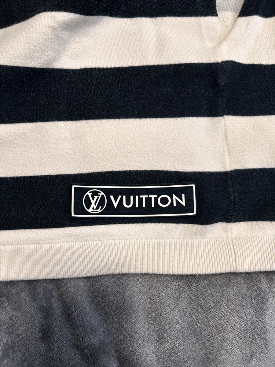 Louis Vuitton T-shirt: Louis Vuitton Shirt – Usato da Winterthur venduto da marlon_e 1