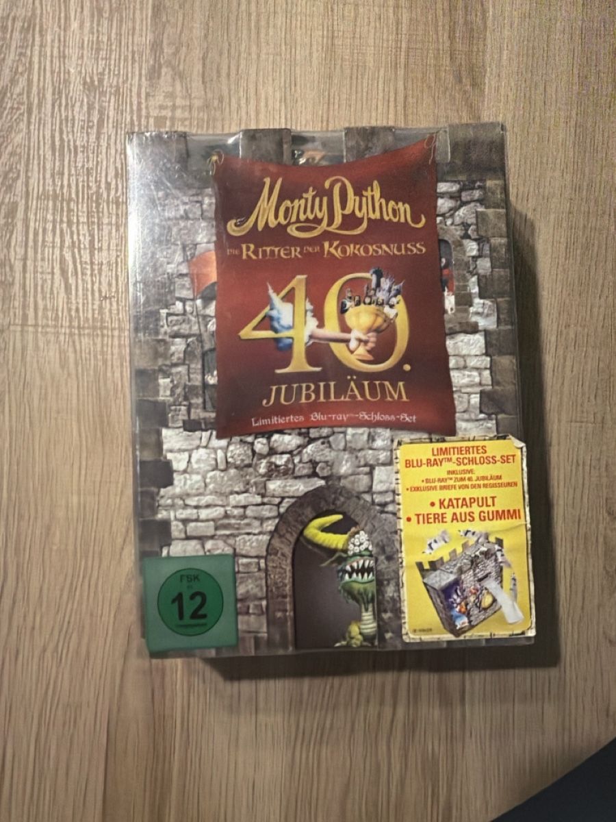 Tutti i DVDs: Monty Python - Ritter der Kokosnuss - 40. Jubiläum BluRay  – Nuovo e nell'imballaggio originale da Hagendorn venduto da masterchieff