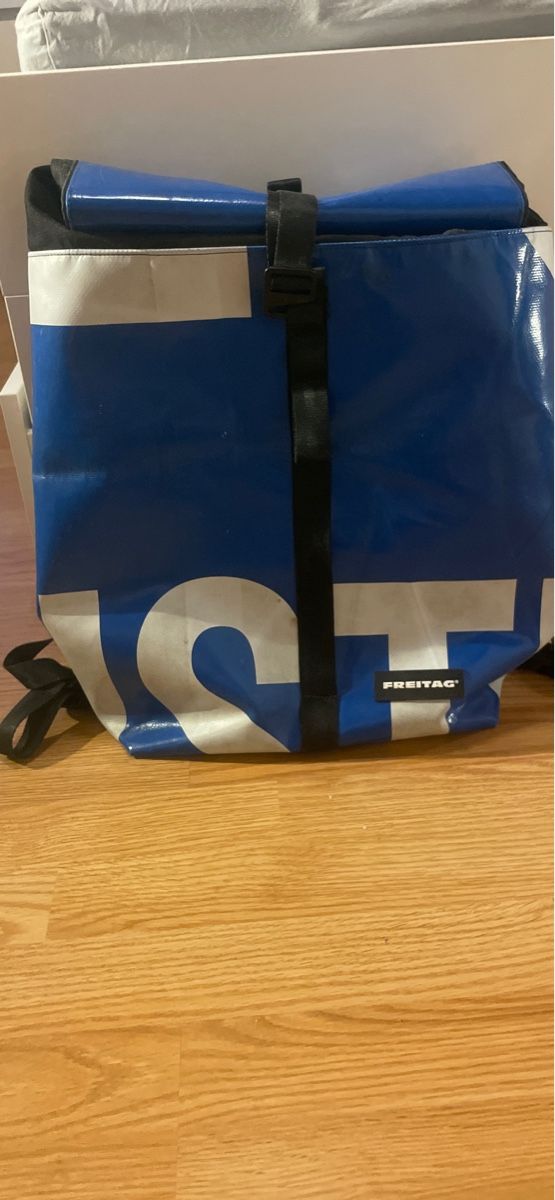 Freitag Zaini: Freitag Rucksack Clapton – Usato da Münsingen venduto da sta_w69n 3