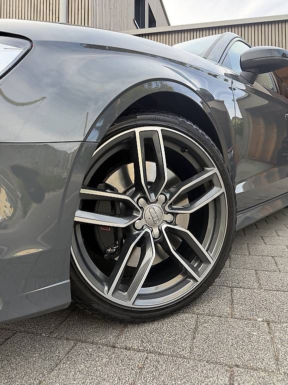 Audi Automobili: Audi S3 Limousine – Usato da Berg SG venduto da Nick.Zellweger 2