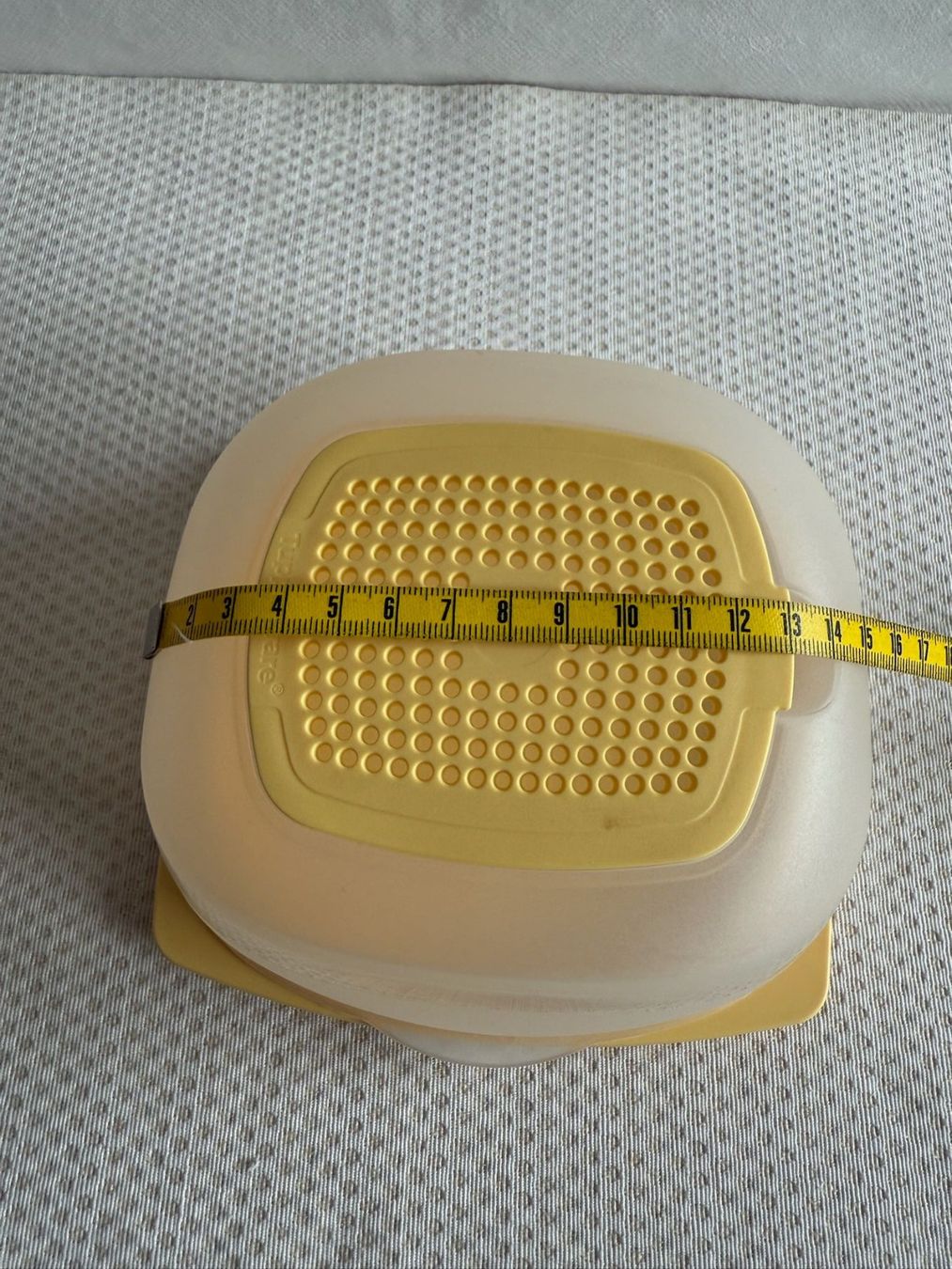 Tupperware Behälter & Ähnliches: Tupperware - cave à fromage -13cm – Gebraucht aus Sion von accroshoes 3