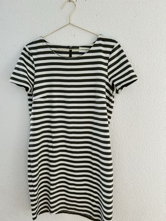 Kurzes Kleid von Vila(M)