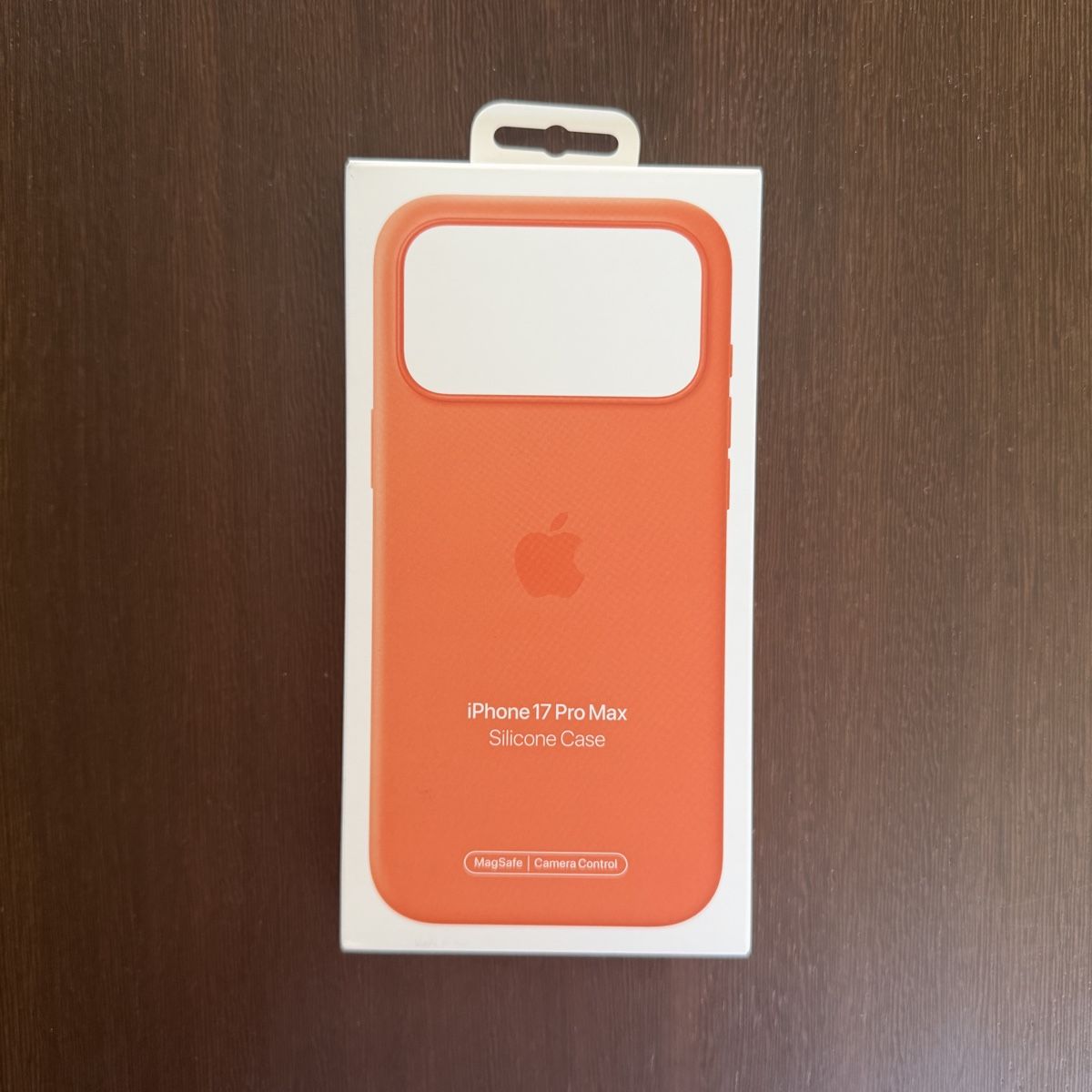 Apple Coques & Protection écran: Apple Hülle für iPhone 17 Pro Max – Neuf (Voir description) à Uetikon am see par seller.2020