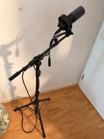 Micro Fifine K688 XLR/USB + trépied et câble XLR