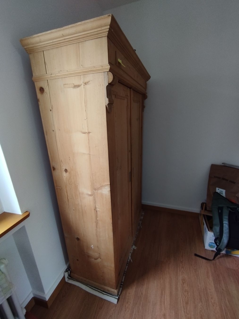 Armadi: Gut erhaltener Holschrank – Usato da Winterthur venduto da andreas.leu 3