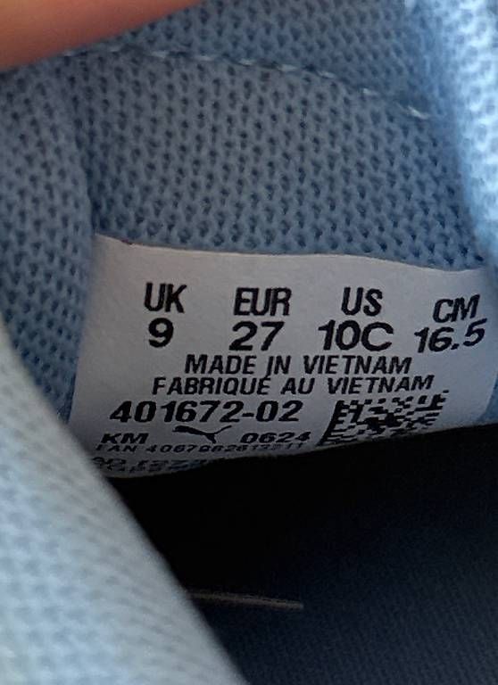 Chaussures garçon: Wenig getragene Puma Sneakers Gr. 27 – D'occasion à Bottmingen par OliviaM06 2