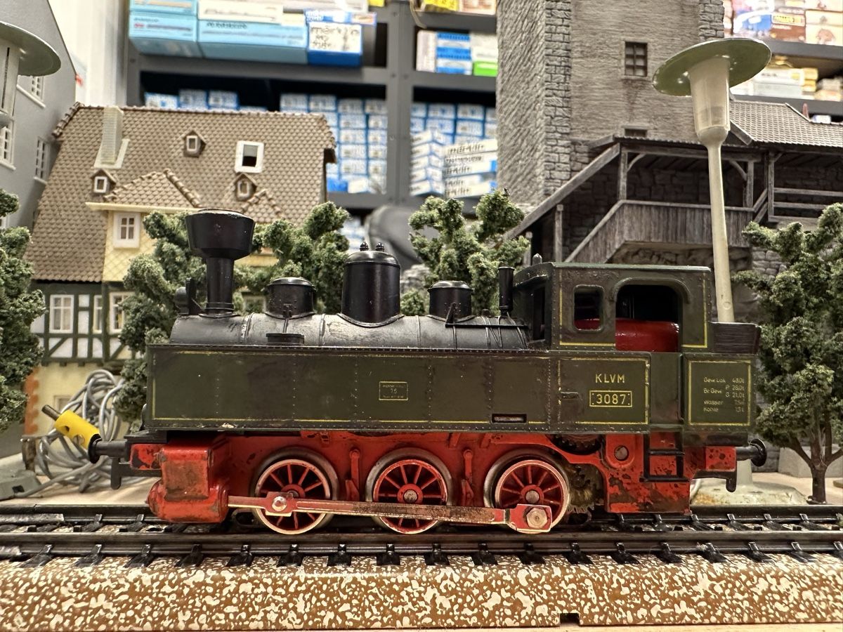 Märklin Modellini di ferrovie: Märklin 3087 K.L.V.M. – Usato da Lupsingen venduto da New-Haven 1
