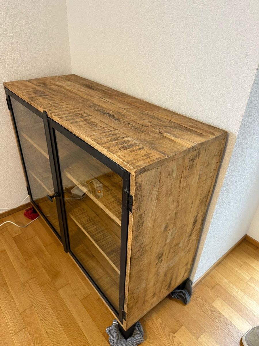 Vetrine: Vintage Vitrine im Industrial Look – Usato da Zürich venduto da Pleasure3 1