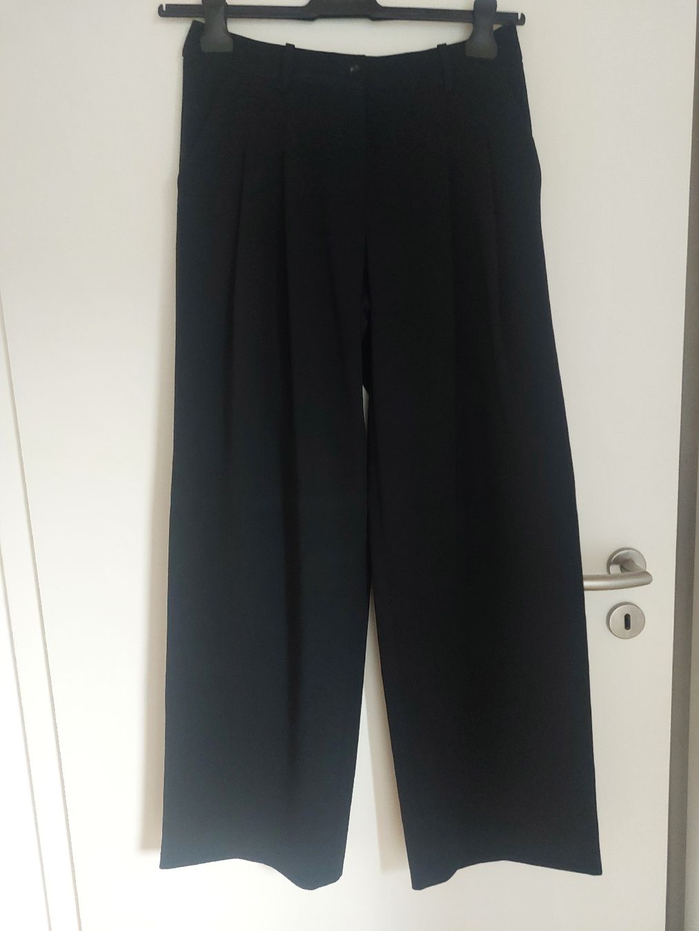 Max Mara Pantalons: Max Mara Hose 38 schwarz – D'occasion à Münchenstein par luksack