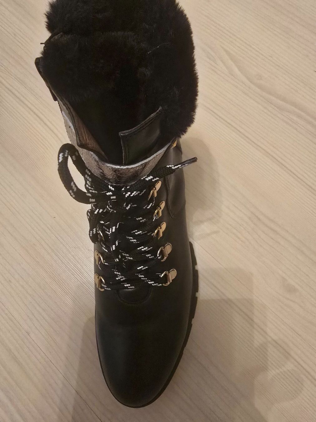 Damenschuhe: Winterstiefeletten – Gebraucht aus Gutenswil von evita.64 3
