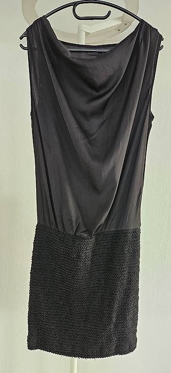 Vestiti: Stretch Kleid mit Wasserfallausschnitt Gr. S – Usato da Baden venduto da Boomer76