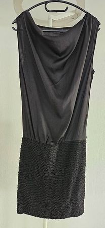 Stretch Kleid mit Wasserfallausschnitt Gr. S ab1 Franken!