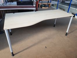 Arbeitstisch von Lorbeer