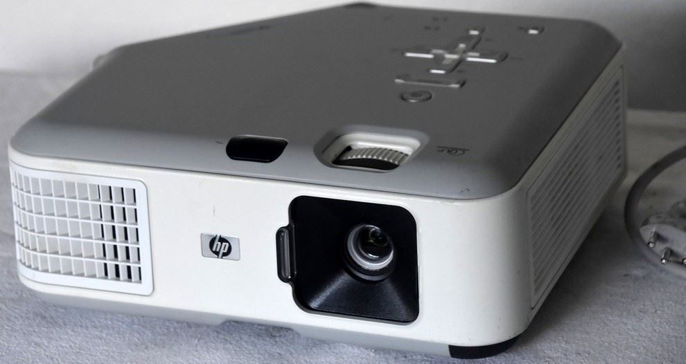 Proiettori: Projektor  HP vp6320  DPL projecteur – Usato da Collonges venduto da arashee