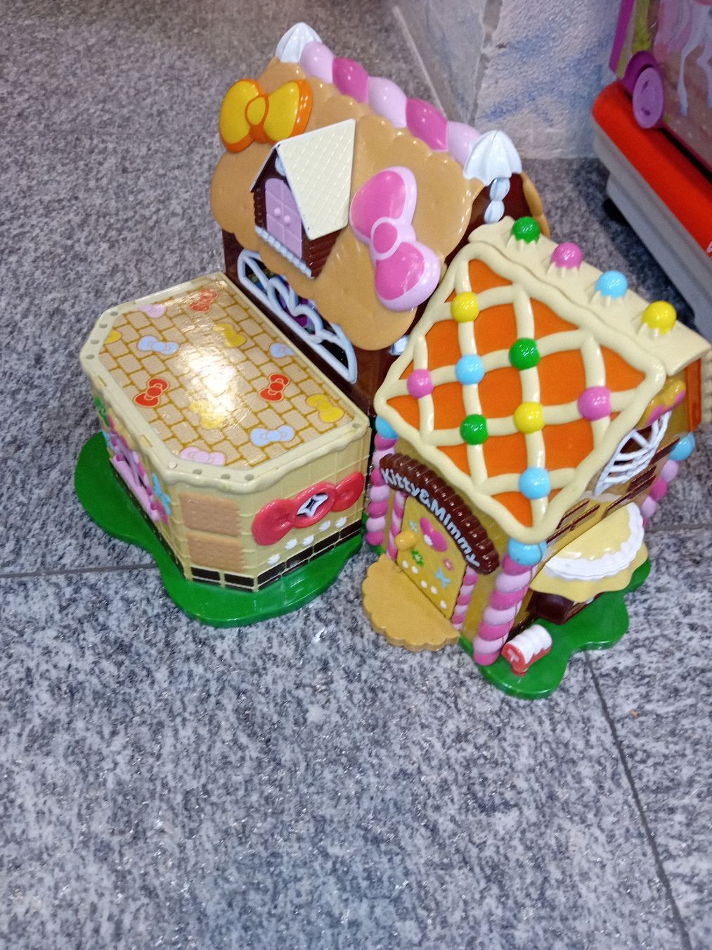 Maisons pour enfant: Hello Kitty casa vintage 2007 – D'occasion à Biasca par Old_6blh 4