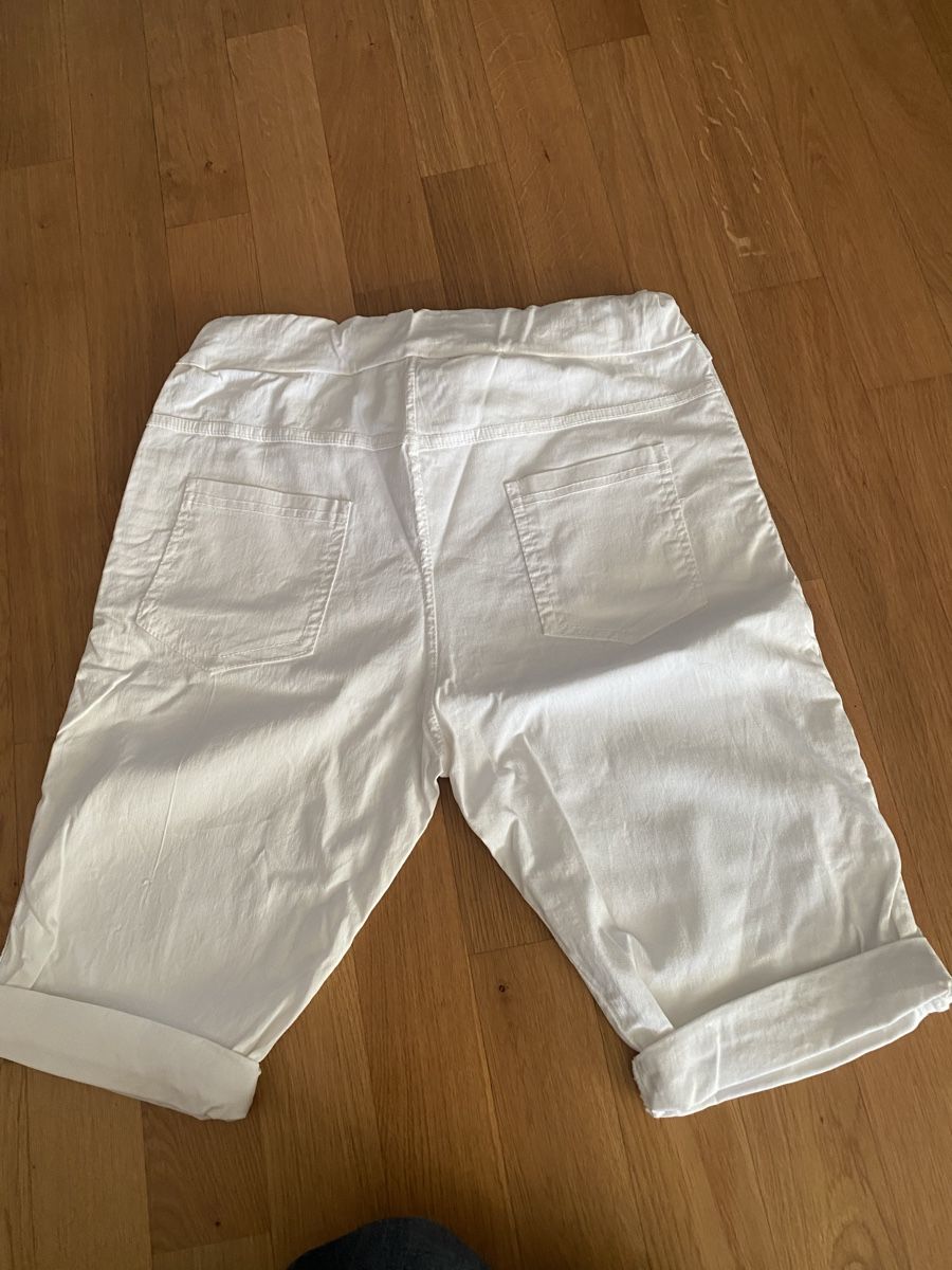 Pantaloni: Shorts Grösse 36 Weiss mit Strass Steinen – Nuovo (secondo la descrizione) da Uetikon am See venduto da lexus2008 4