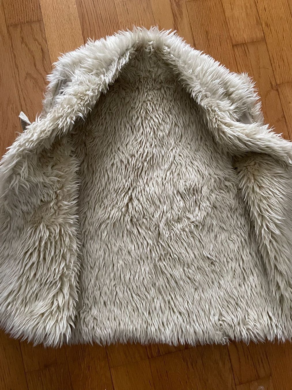 Altro abbigliamento per bambino: Gilet – Usato da Zürich venduto da sil_2kvt 2