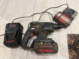 Bohrmaschine Bosch Schlagbohrer 36 Volt mit Ladegerät