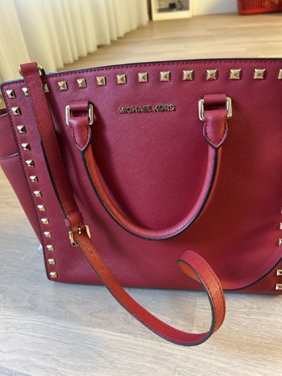 Michael Kors Sacs femmes: MK Tasche rot neuwertig  – D'occasion à Adlikon b. Regensdorf par Huegeler 2
