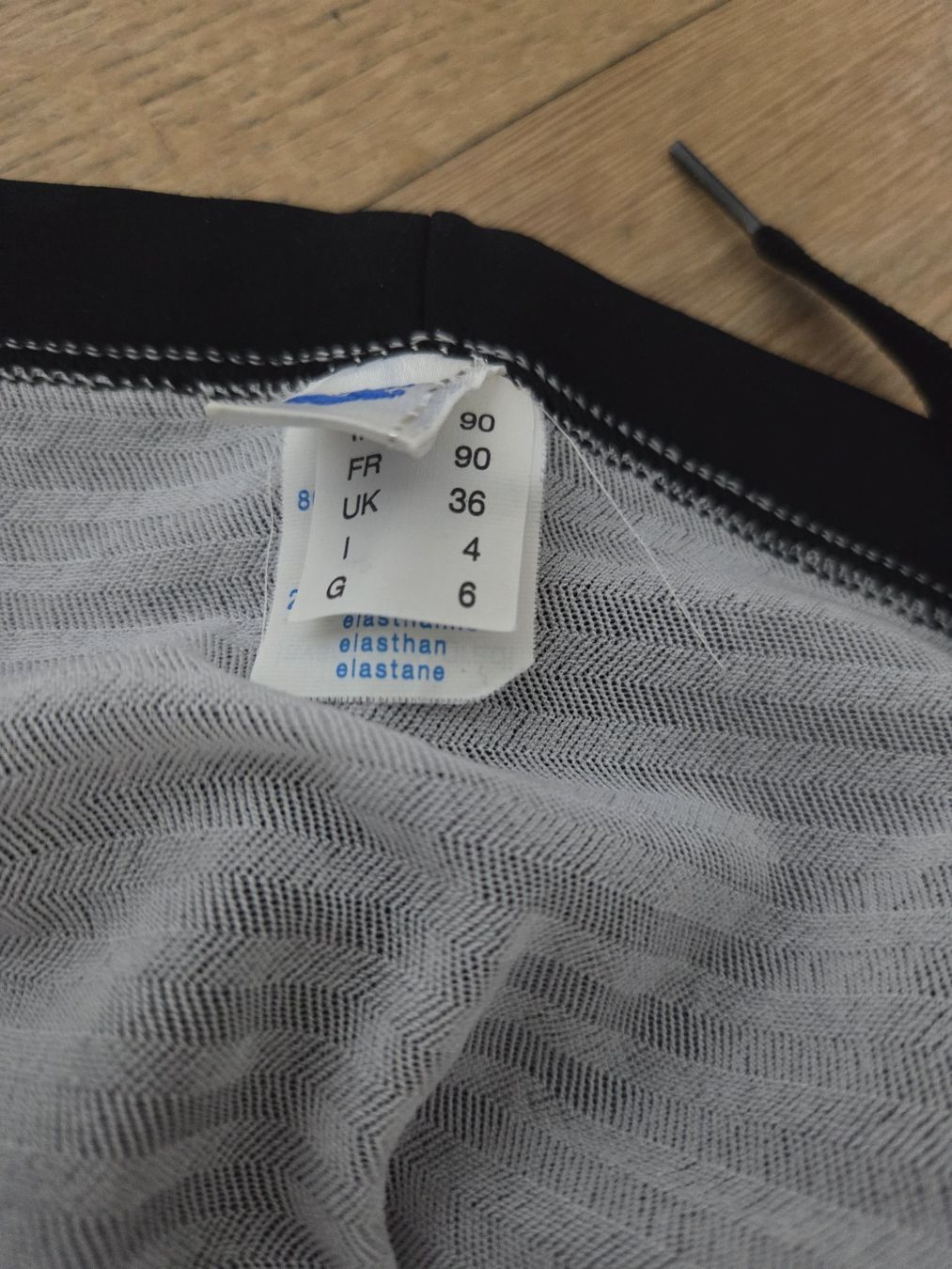 Arena Costumi da bagno: Short de bain Arena noir, Taille 36 – Usato da Carouge GE venduto da Franllo 3