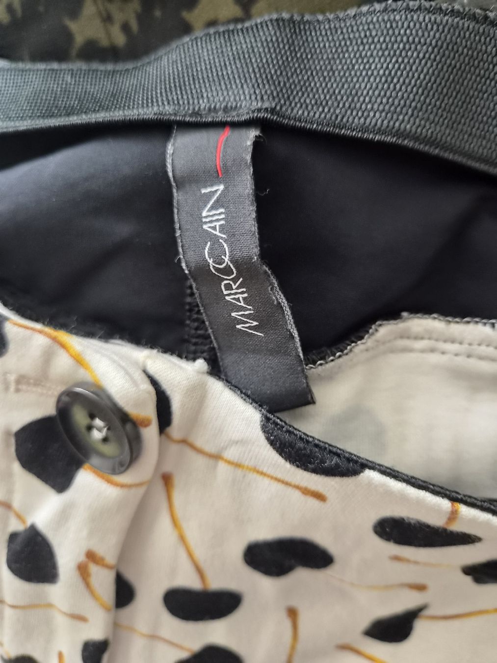 Pantalons: Marc Cain schöne Hose Gr. N1 – D'occasion à Frenkendorf par Moon111 3