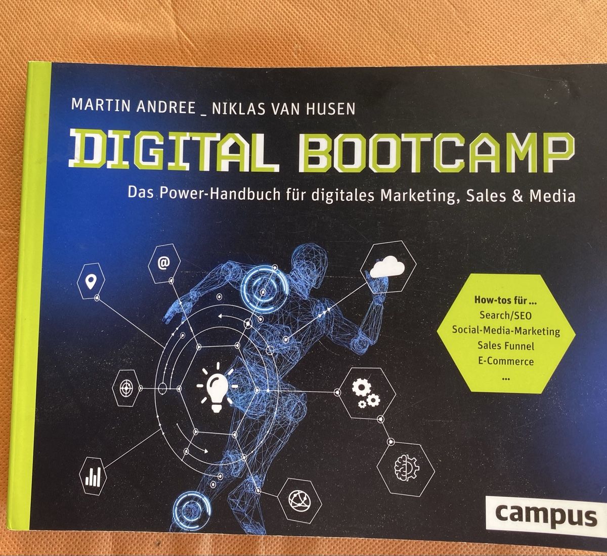 Libri: Digital Bootcamp -  Power Handbuch f. dig. Marketing – Usato da Aathal-Seegräben venduto da wagenburg01