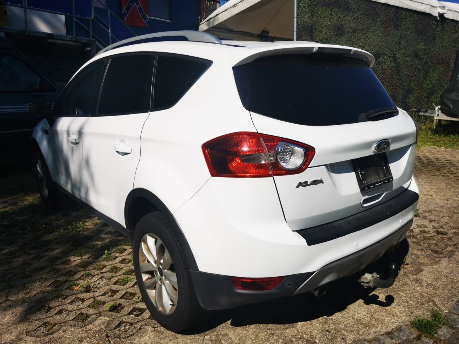 Ford Automobili: Ford Kuga 2.0 TCDI 4x4 – Usato da Gossau SG venduto da rotestahlsau 2